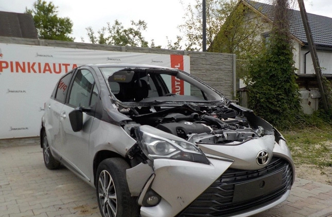 Toyota Yaris cena 20900 przebieg: 54408, rok produkcji 2019 z Łask małe 407
